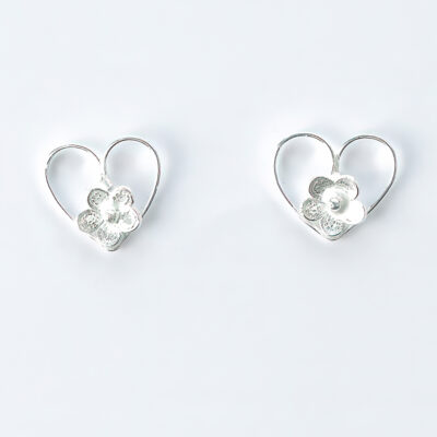 Heart with flower stud earrings